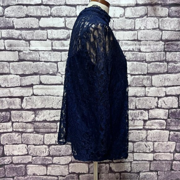 Eve & Maddie Navy Lace Blouse Size M - Picture 6 of 7